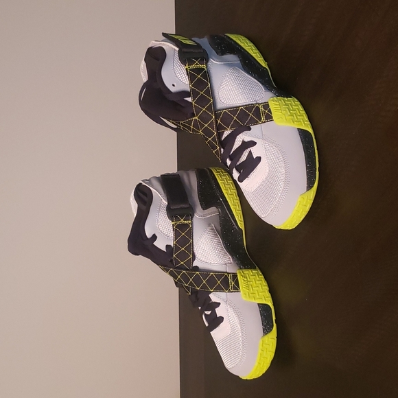 Nike Air Raid - Picture 1 of 7
